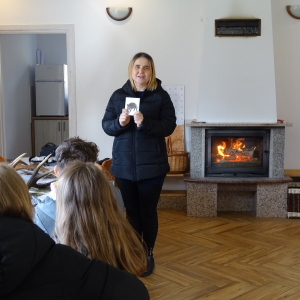 Prezentacja sylwetek zwierząt  – tym razem to pani Ula, nauczycielka przyrody, została przepytana przez uczniów!