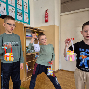 Prezentacja wielkanocnych koszyczków.