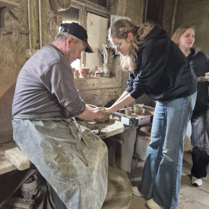 W pracowni garncarskiej